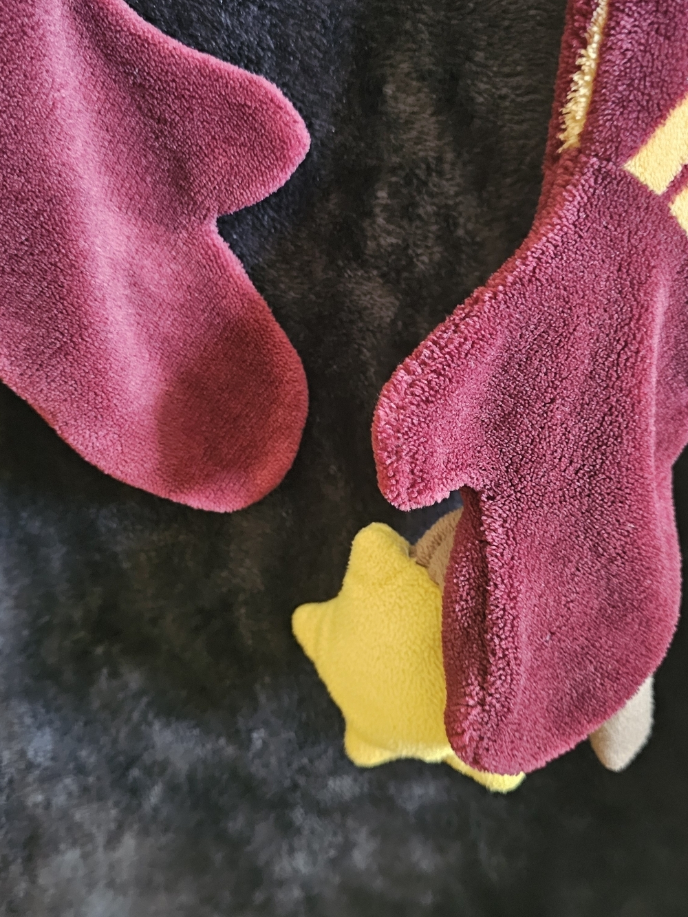 Berkshire Kids Plush Hooded Wizard Robe in Navy, Burgundy & Yellow - Picture 12 of 13